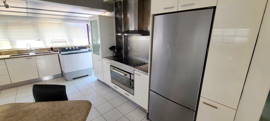 3 Bedroom Property for Sale in Cravenby Western Cape